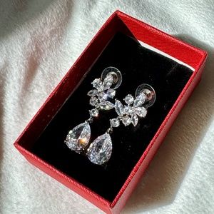 Never Worn Floral Wedding Drop Earrings